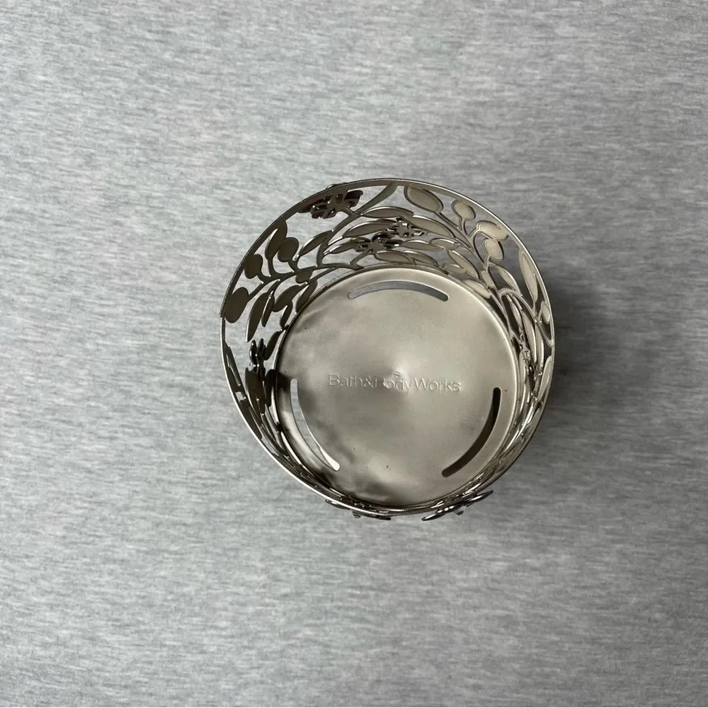 Bath & Body Works 3-Wick Silver Flower Sparkle Jeweled Pedestal Candle Holder
